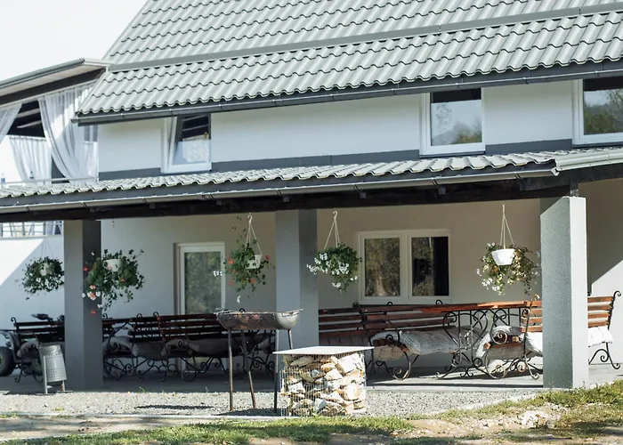 Bier House Apartahotel *